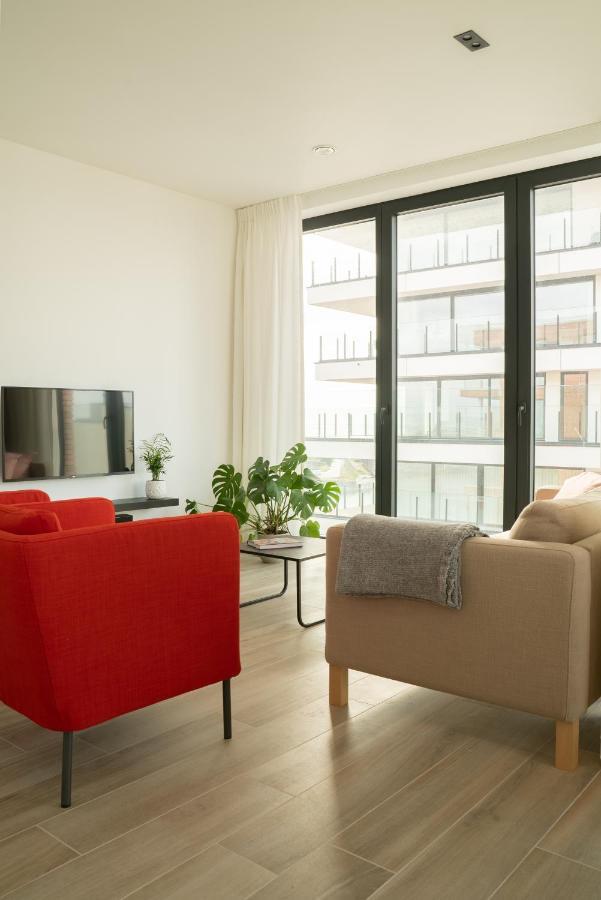 Apartment Port Side Incl Parking *